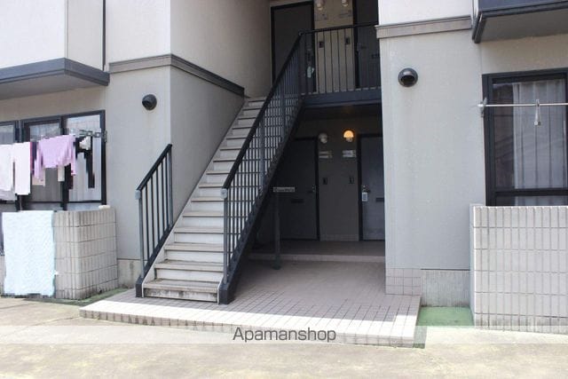 エスポワール中野参番館の玄関写真