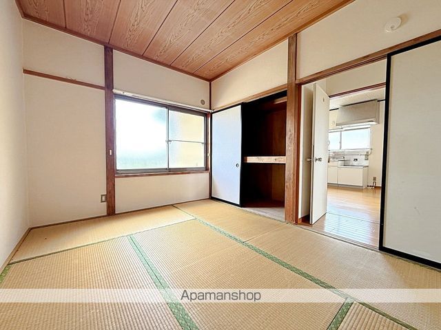 和アパートの内装写真