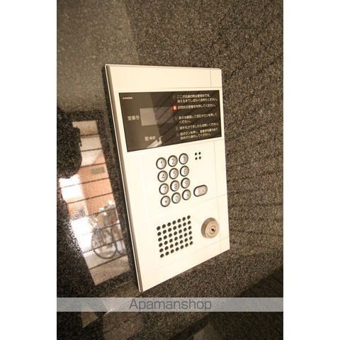 アートパレス壱番館の玄関写真
