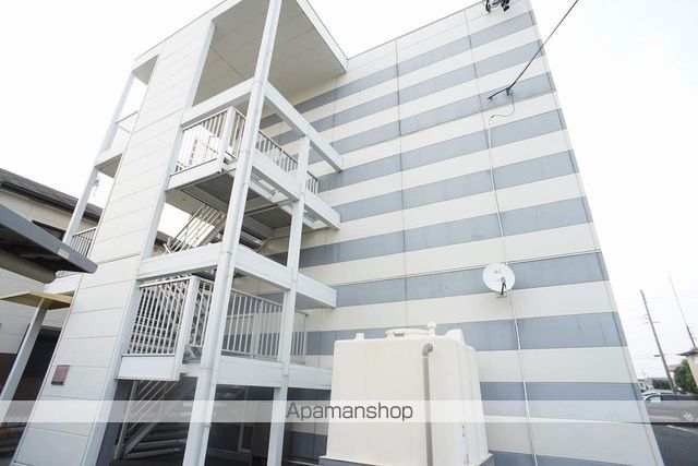 レオパレスネッスル小松の外観写真