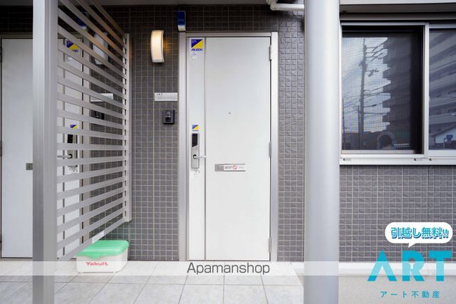 シャルマンコートの玄関写真