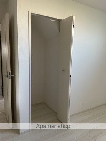 八王子市 2階建 築3年の内装写真