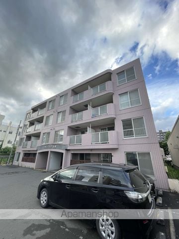 サンフロア山鼻の外観写真