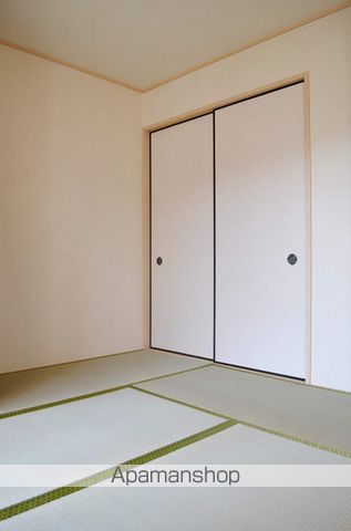 コウジィコートII番館の内装写真