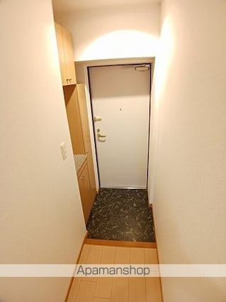 フォーリスト　ヴィレッジ弐番館[1R/42.38m2]の玄関