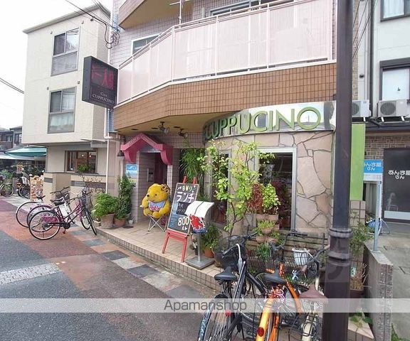 カプチーノ太秦の玄関写真