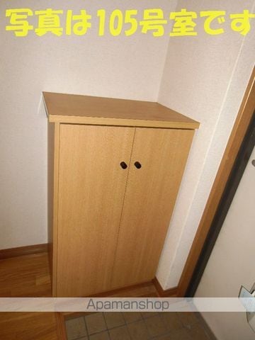 クレストスカーラカクの内装写真