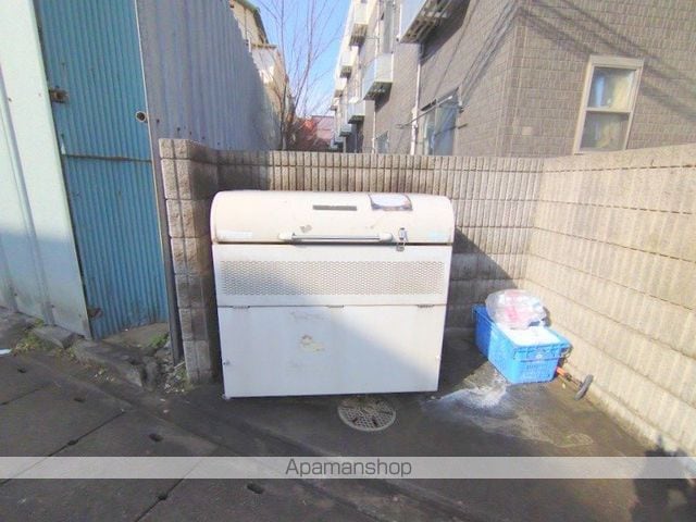 リブリ・エムールのその他写真