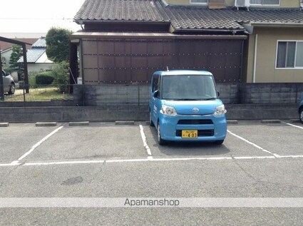 トータス井上　Ａ棟[2LDK/63.07m2]の駐車場