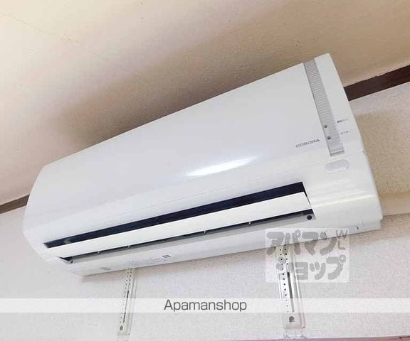 野色マンションの内装写真