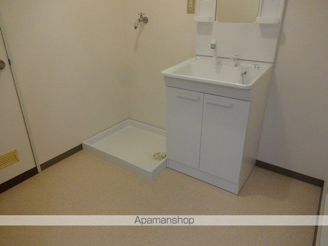 サーティ西尾の内装写真