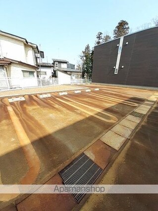 新潟県上越市東城町３丁目[1LDK/50.03m2]の駐車場1