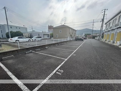 レオパレスあぶくま[1K/22.35m2]の駐車場1