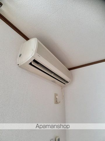 アヴェニール橋向の内装写真