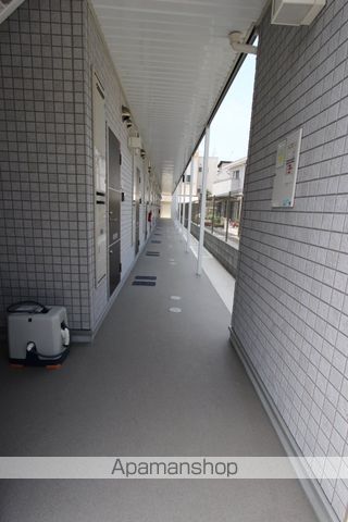 リブリ・MIYABIの玄関写真