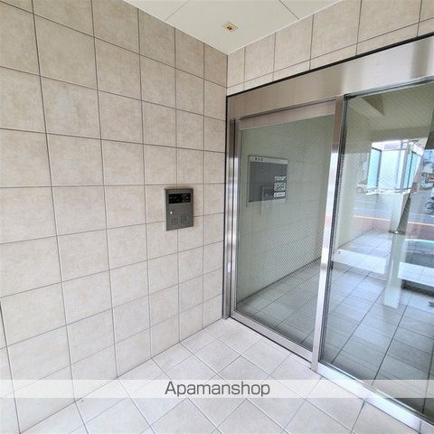 アネックス2番館の玄関写真