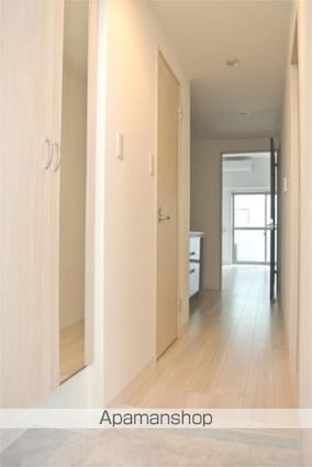 アンファンテーヌ[1K/31.96m2]の玄関