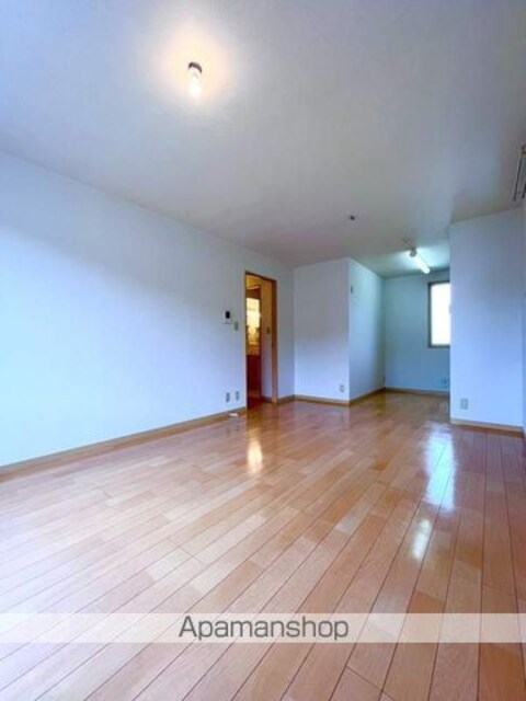 和歌山県和歌山市井辺[2LDK/52.6m2]の内装2