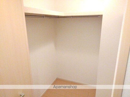 グラシアスＪ[1K/32.94m2]の収納