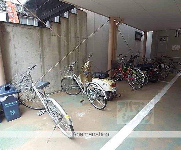 ニューシャトー西洞院の外観写真