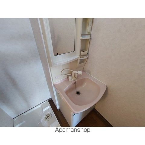 晃七第三マンションの内装写真