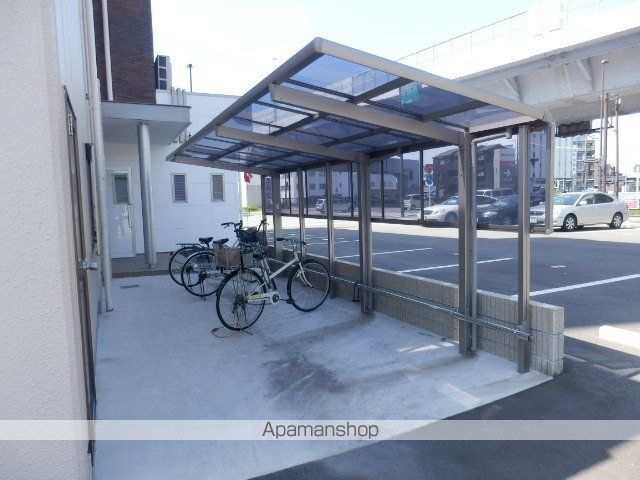 第15博多南IR BLDの外観写真