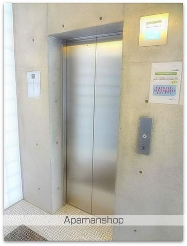 ワールドアイ阿波座WESTの内装写真