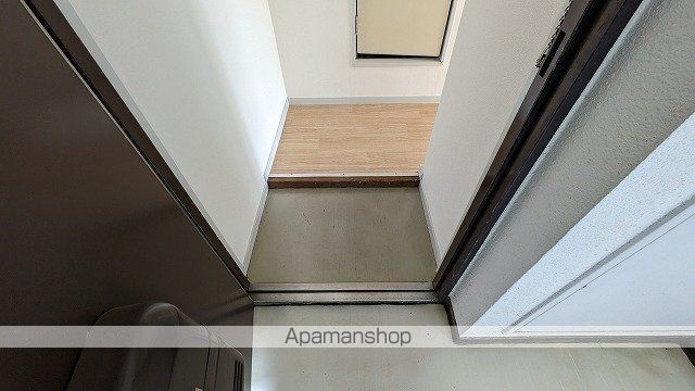 ワイアンドワイ宝町ビルの内装写真