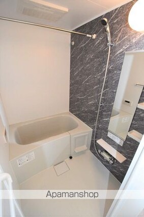 Ｉ・ＶＩＬＬＡＧＥ大手町　Ａ[1LDK/60.17m2]のバス