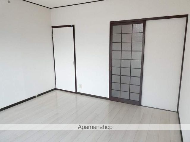 レインボー上荒田の内装写真