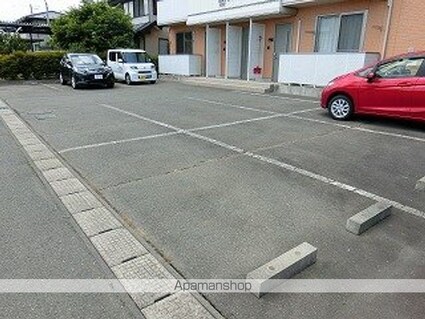 ディアス前潟[2LDK/61.6m2]の駐車場1