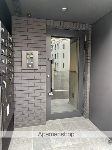 LEGALAND早稲田鶴巻町の玄関写真