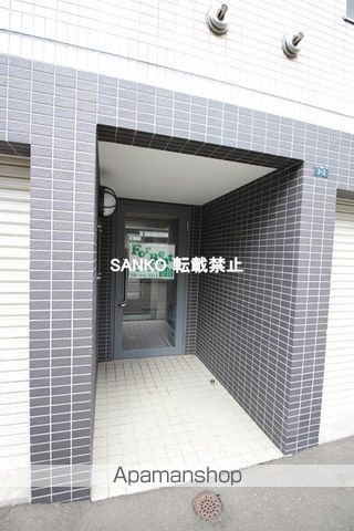 フェリーチェ27の玄関写真