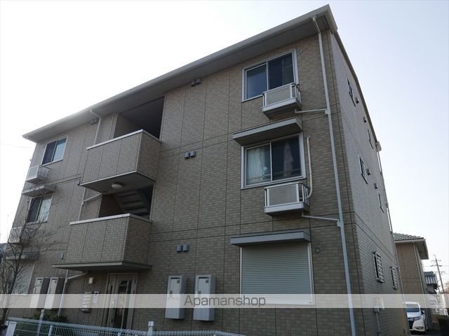 グランシャリオ前屋敷Aの外観写真