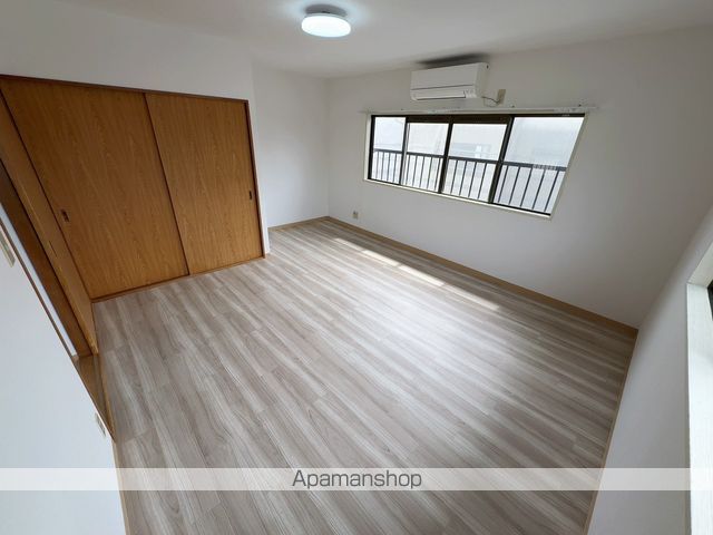 α-style際波台2号棟の内装写真