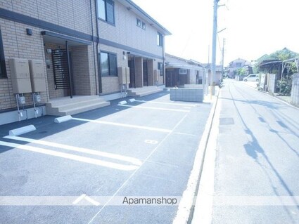 サリナス土居田[2LDK/67.51m2]の駐車場