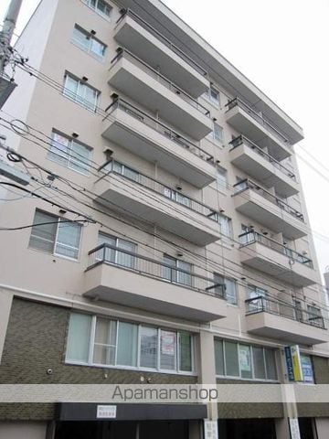 ループロードマンションIの外観写真
