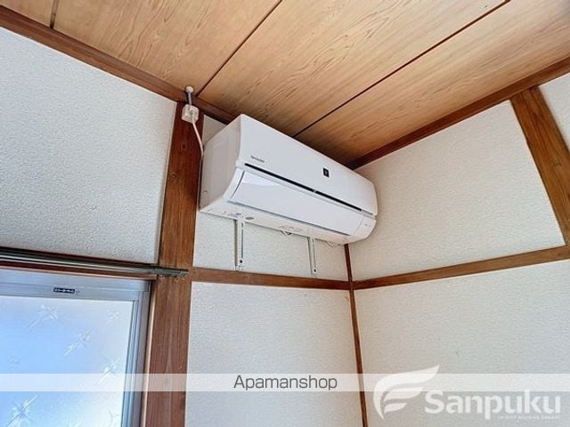 松山市 1階建 築47年の内装写真