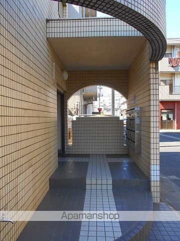 オーロラハイツ荒田の玄関写真