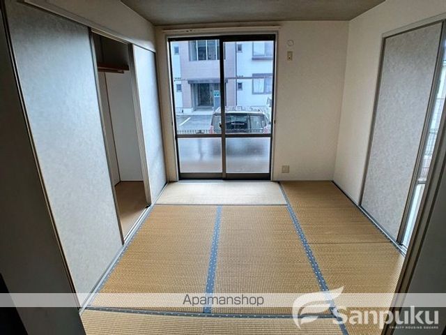 バリュージュ筒井 A棟の内装写真