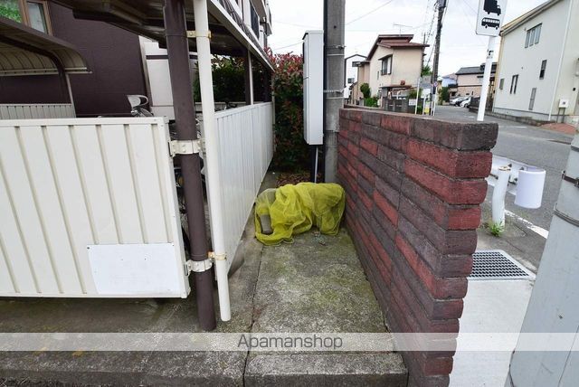 エクレール西湘の玄関写真