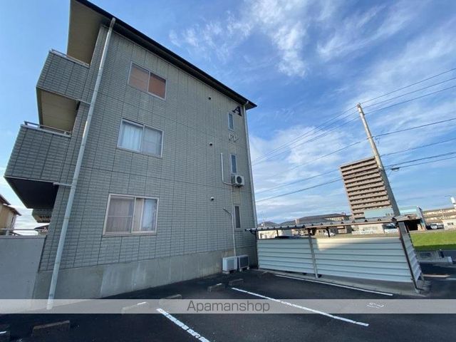 レインボーガーデン A棟の外観写真