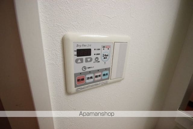 グラビスコート白島の内装写真
