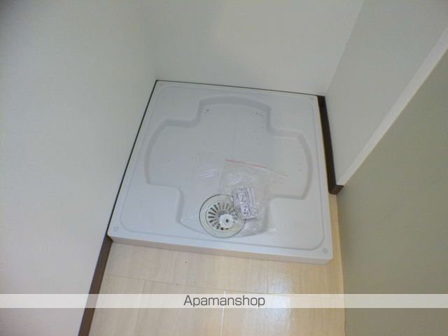 RESIUR−HUMEDAKITAの内装写真