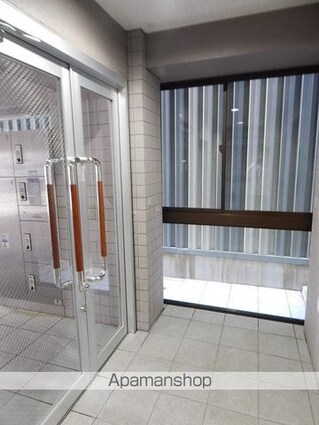 アクロス立川Ⅱ[1K/25.56m2]のエントランス