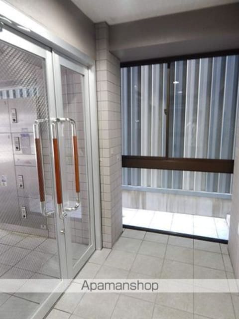 アクロス立川Ⅱ[1K/25.56m2]のエントランス