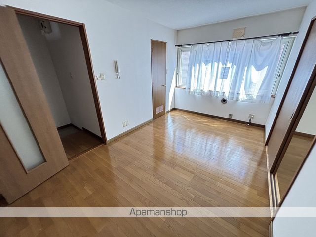 レイトンハウスIVの内装写真
