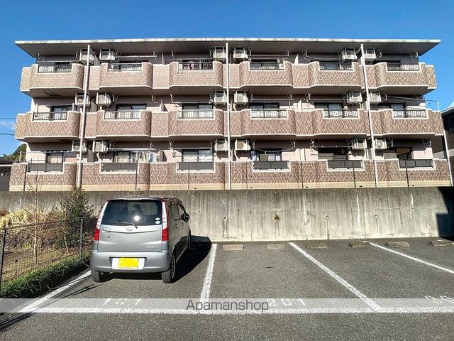 フローラ若松の外観写真