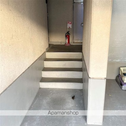 グランベールＪＩＮ[1LDK/48.6m2]のエントランス