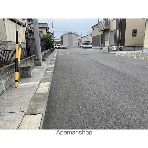 四日市あすなろう 赤堀駅 徒歩10分 2階建 築11年の玄関写真